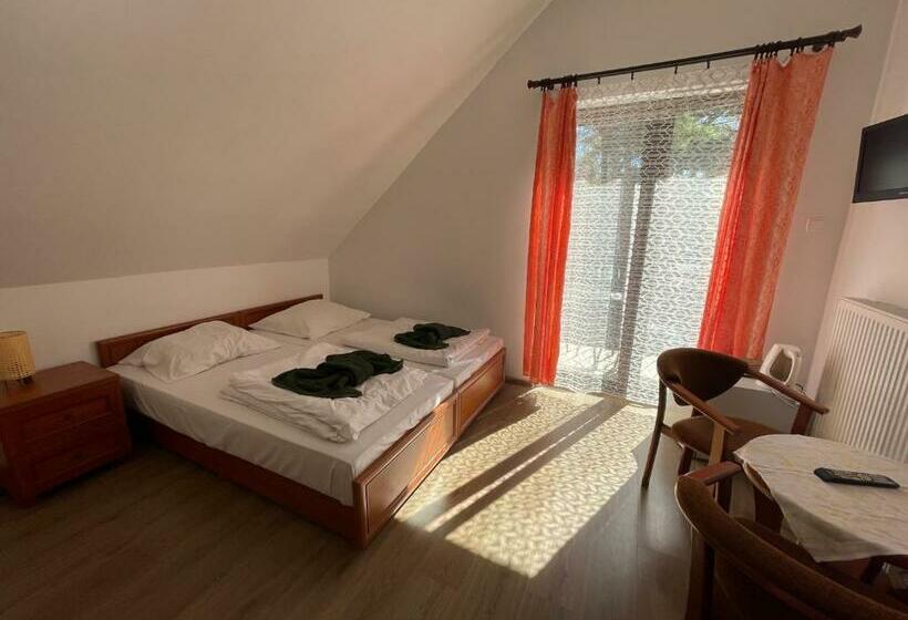 Номер Стандарт с Балконом, Villa Dolce Vita