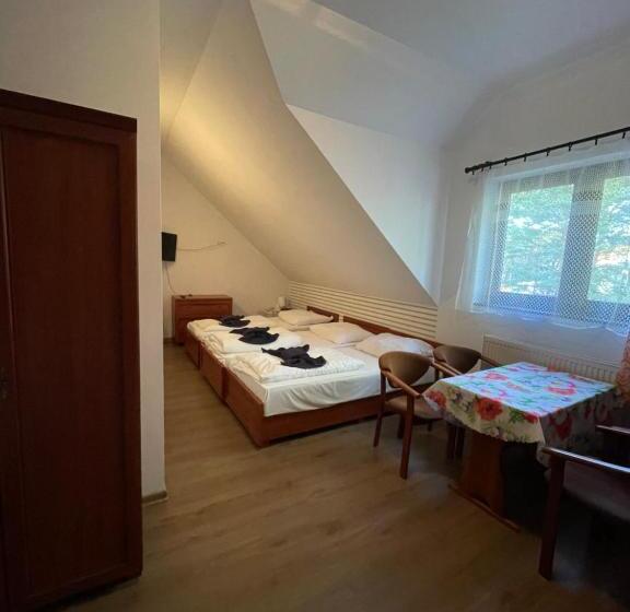 Четырехместный Номер Стандарт, Villa Dolce Vita