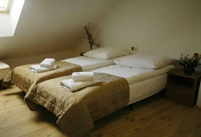 スタンダード４人部屋, Dom Na Skale   Apartamenty W Bieszczadach Nad Soliną
