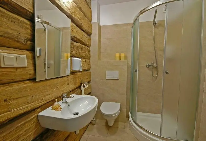 スタンダード４人部屋, Dom Na Skale   Apartamenty W Bieszczadach Nad Soliną