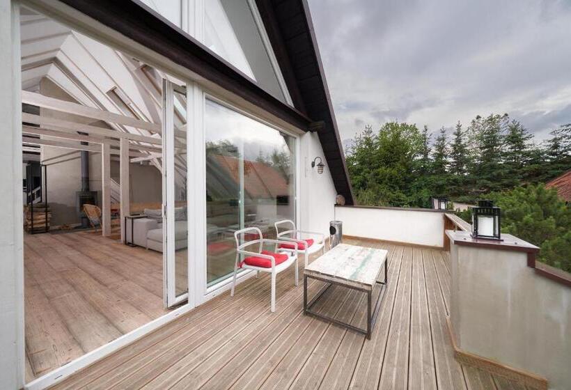 1 Bedroom Apartment Lake View, Dobra Chata Jaśkowo