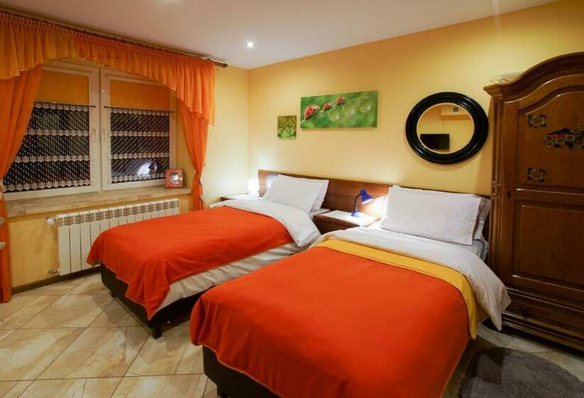 חדר סטנדרט לשלושה, Magiczny Zakątek