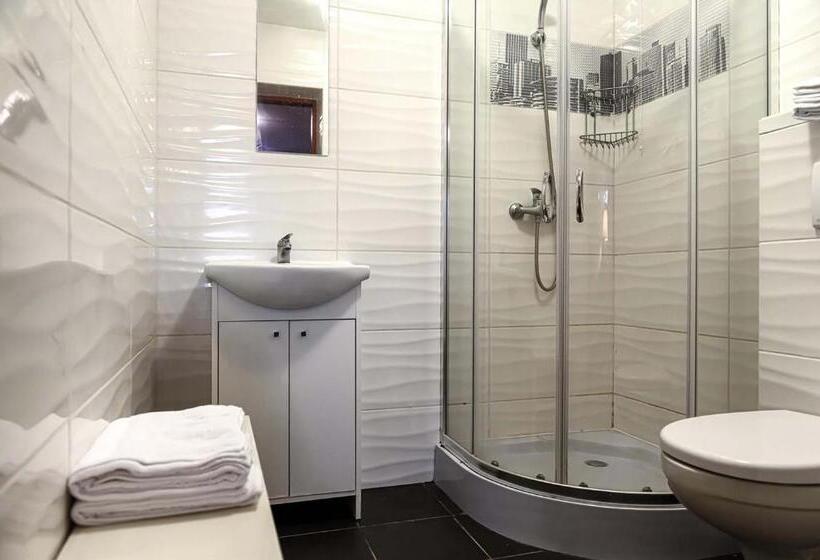 غرفة عائلية, Neptun ψ Resort