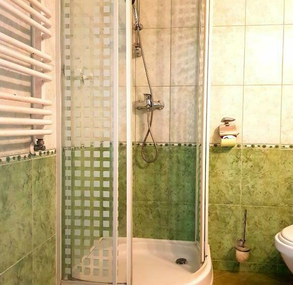 חדר סטנדרט, Zaułek