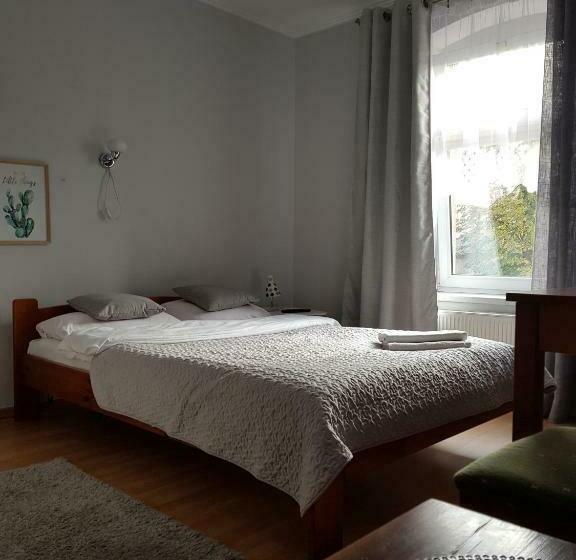 חדר סטנדרט, Zaułek