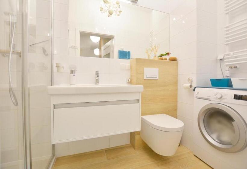 استودیوی استاندارد, Apartamenty Bałtycka6