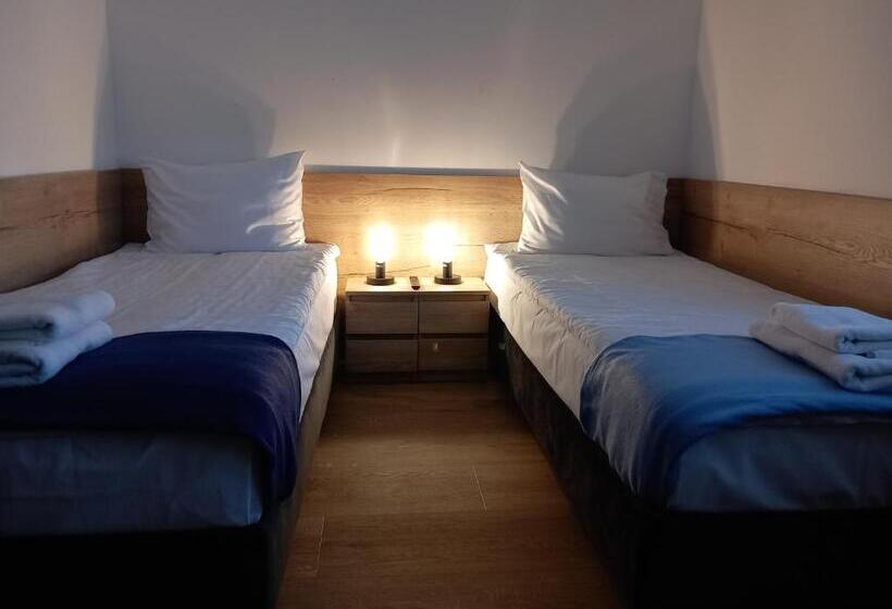 غرفة أساسية, Jura Hotel Osiek