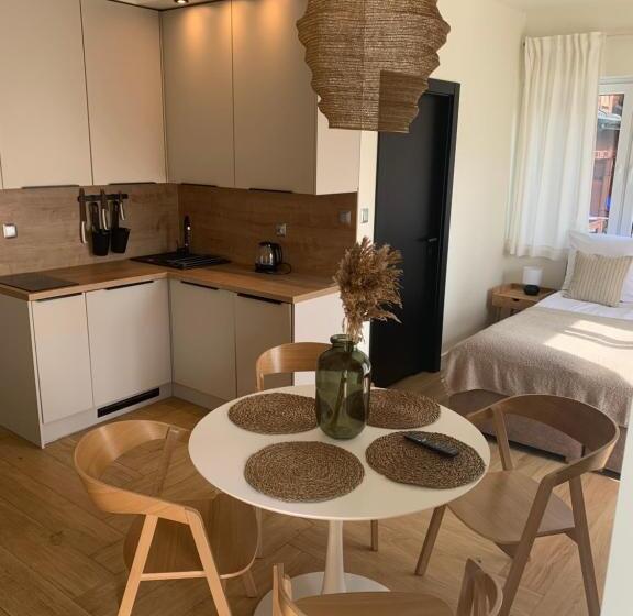 דירת חדר, Na Wczasowej