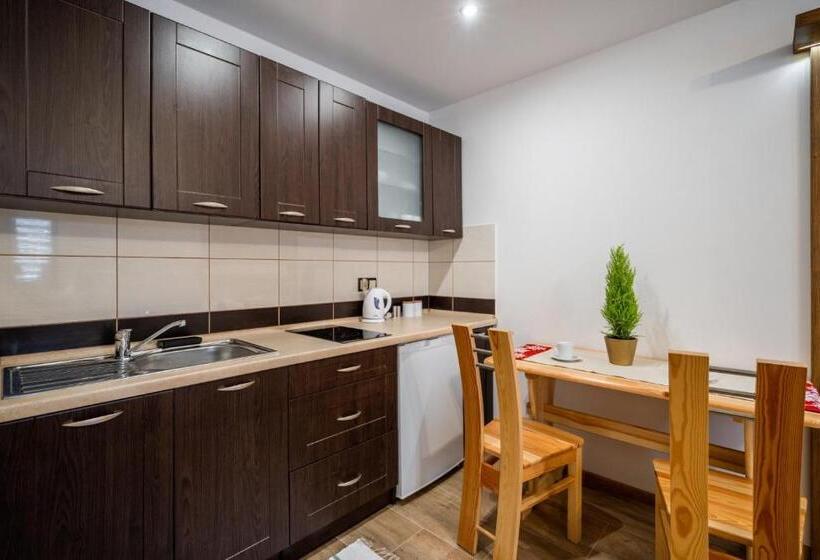 패밀리 주니어 스위트, Domek U świerków