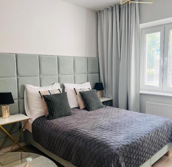 דירת חדר בקומת קרקע, Apartamenty Pokoje Willa Bielany