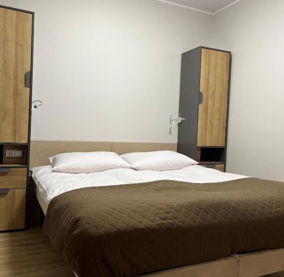 جناح, Willa Elka