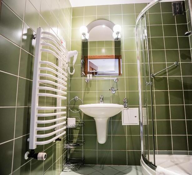 اتاق استاندارد چهار تخته, Ośrodek Konferencyjno Wypoczynkowy Parzenica W Zakopanem