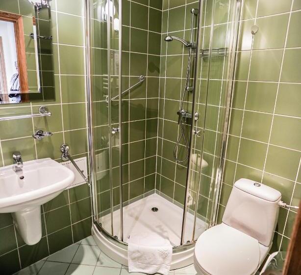 اتاق استاندارد چهار تخته, Ośrodek Konferencyjno Wypoczynkowy Parzenica W Zakopanem