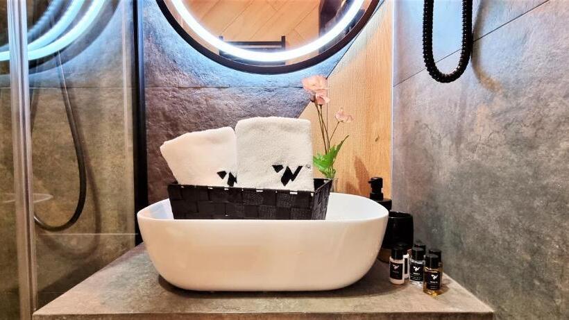 اتاق لوکس, Wrota Chałubińskiego