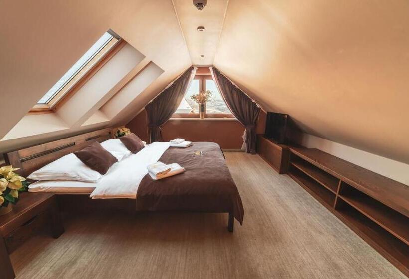 クラシックスタジオ, Złoty Groń Resort & Spa