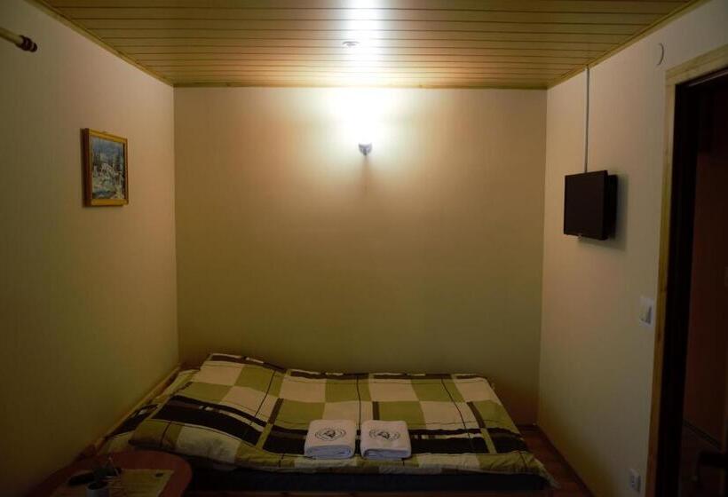 一居室别墅, U Jędrusia