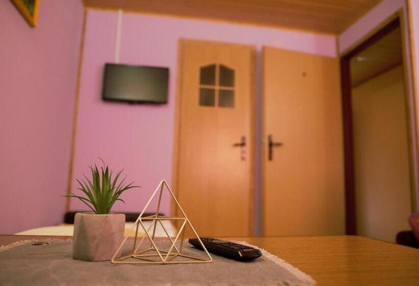 一居室别墅, U Jędrusia