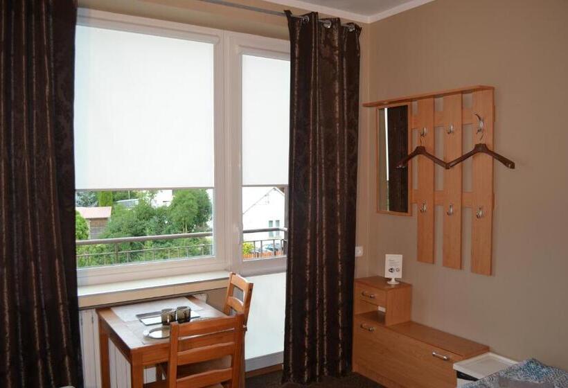 Quarto Estandar Vista Jardim, Zajazd Irina