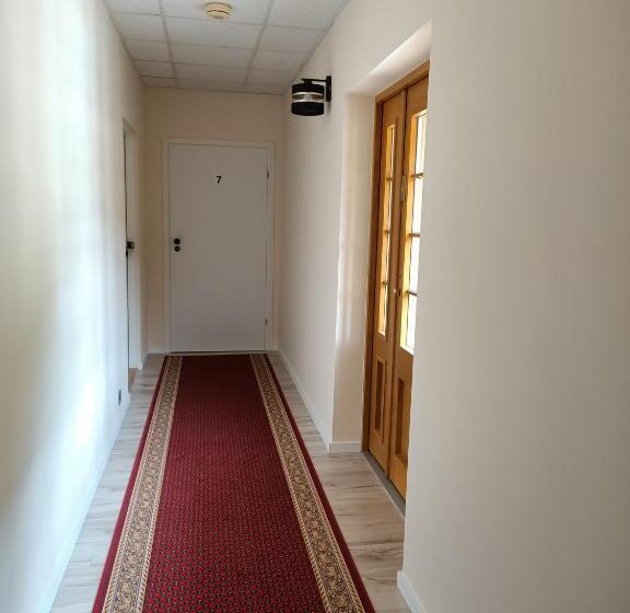 Номер Superior, Zielone Wzgórze