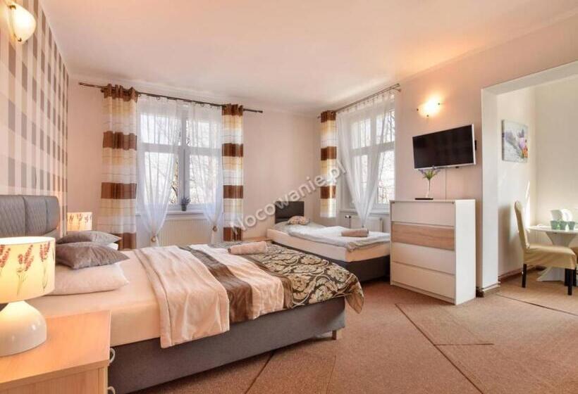 חדר סטנדרט לשלושה, Lawendowy Dworek