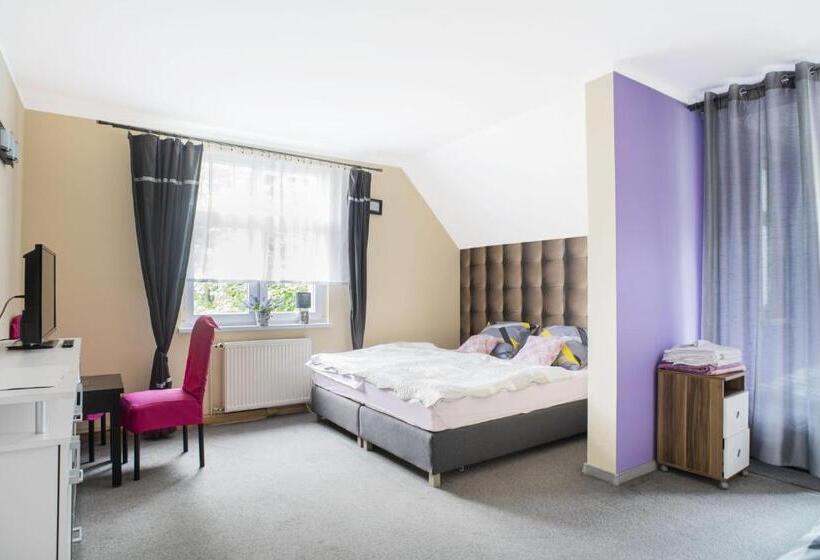 חדר סטנדרט לארבעה, Lawendowy Dworek