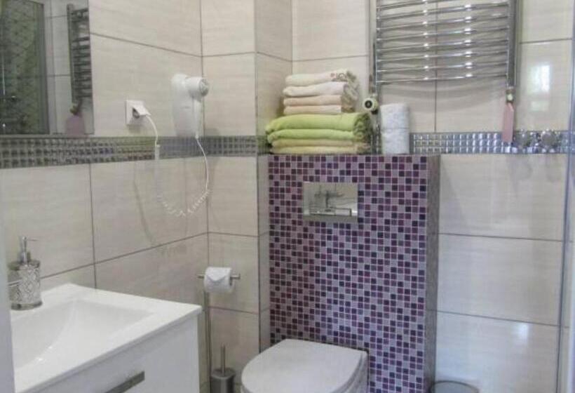 חדר סטנדרט לארבעה, Lawendowy Dworek