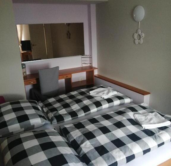 חדר סטנדרט לארבעה, Lawendowy Dworek