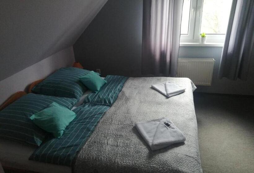 חדר אקונומי לארבעה, Lawendowy Dworek