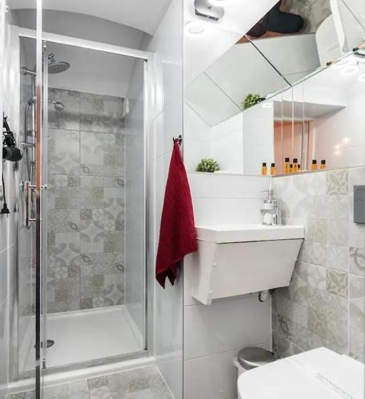 Люкс с гидромассажем, Underground Jacuzzi Rooms