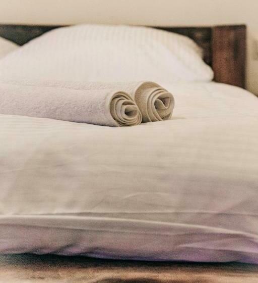 سوئیت جونیور با چشمانداز کوهستان, Beskidzkie Tarasy