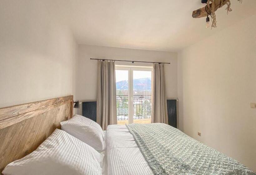 سوییت با چشمانداز کوه, Beskidzkie Tarasy