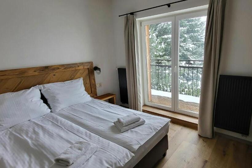 سوییت با چشمانداز کوه, Beskidzkie Tarasy