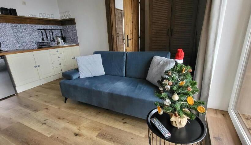 سوییت با چشمانداز کوه, Beskidzkie Tarasy