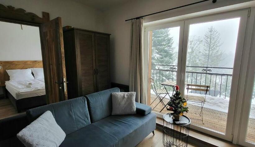 سوییت با چشمانداز کوه, Beskidzkie Tarasy