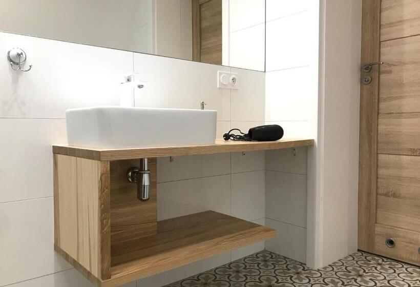 آپارتمان 1 خوابه با تراس, Dworek Nadmorski