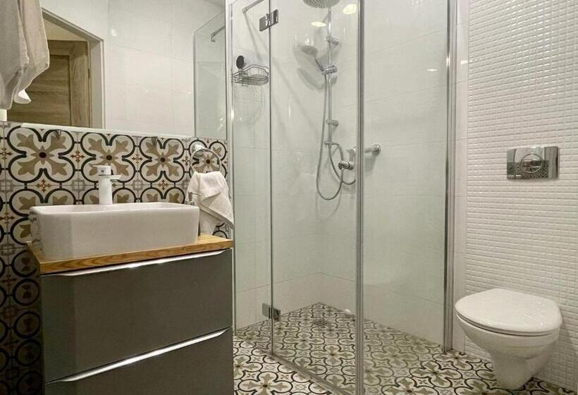 اتاق خانوادگی, Dworek Nadmorski