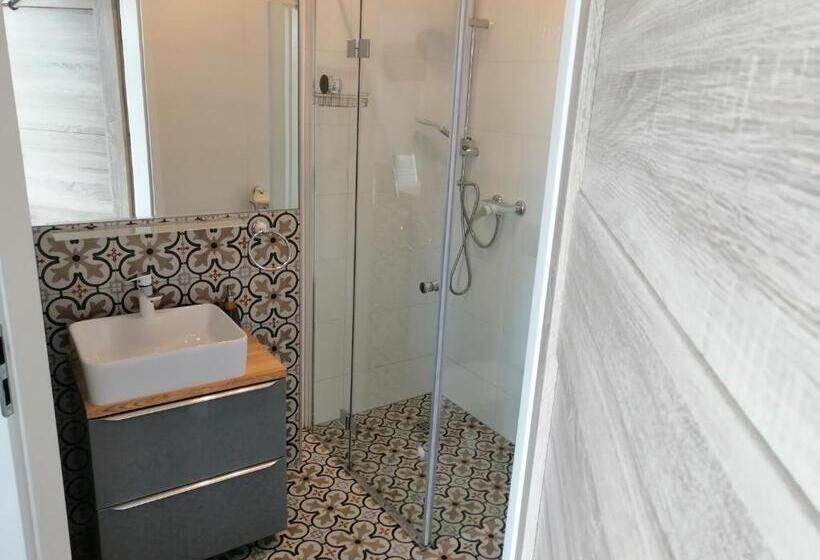 اتاق خانوادگی, Dworek Nadmorski