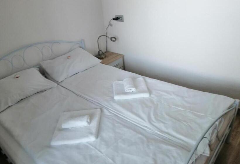 اتاق استاندارد, Dworek Nadmorski