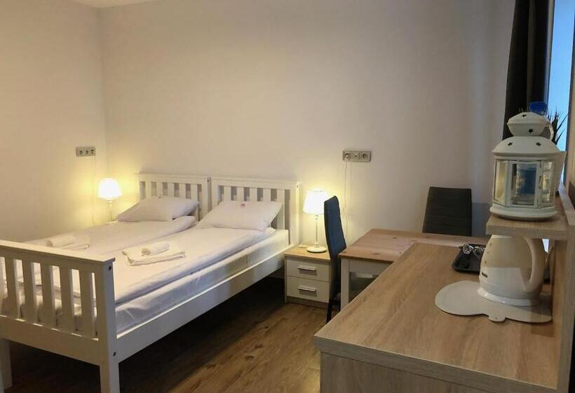 اتاق استاندارد با بالکن, Dworek Nadmorski