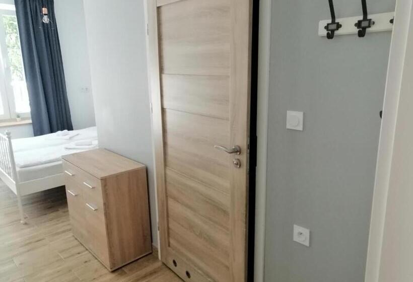 آپارتمان 1 خوابه با تراس, Dworek Nadmorski