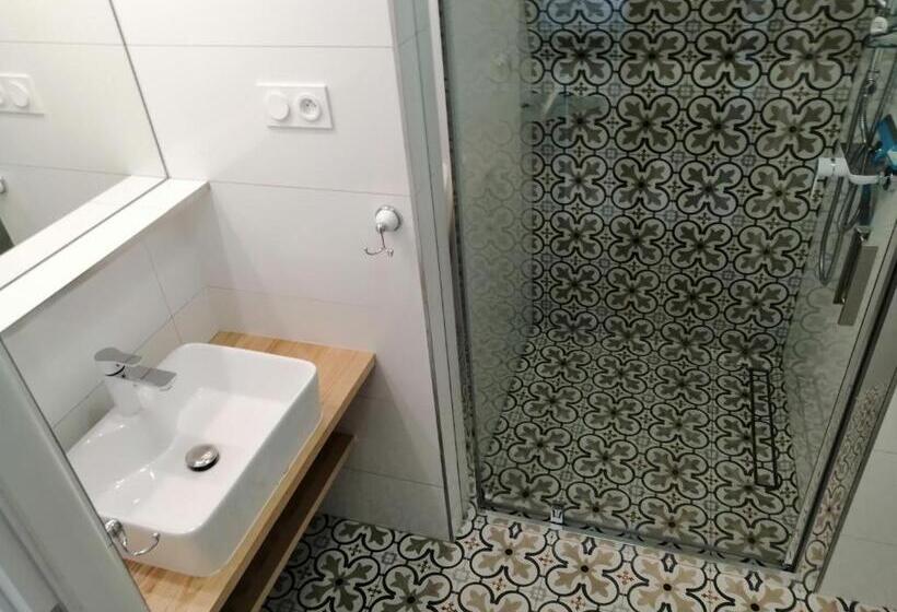 اتاق استاندارد سه نفره, Dworek Nadmorski