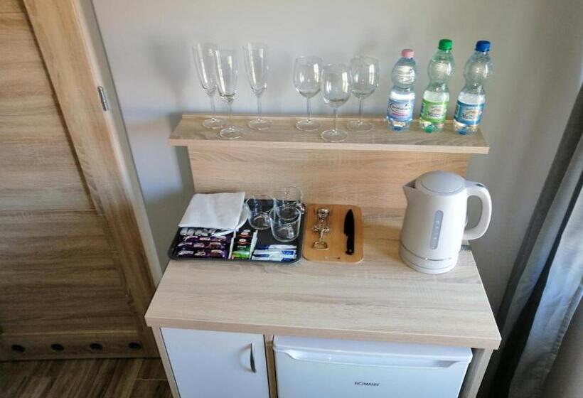 اتاق استاندارد سه نفره, Dworek Nadmorski