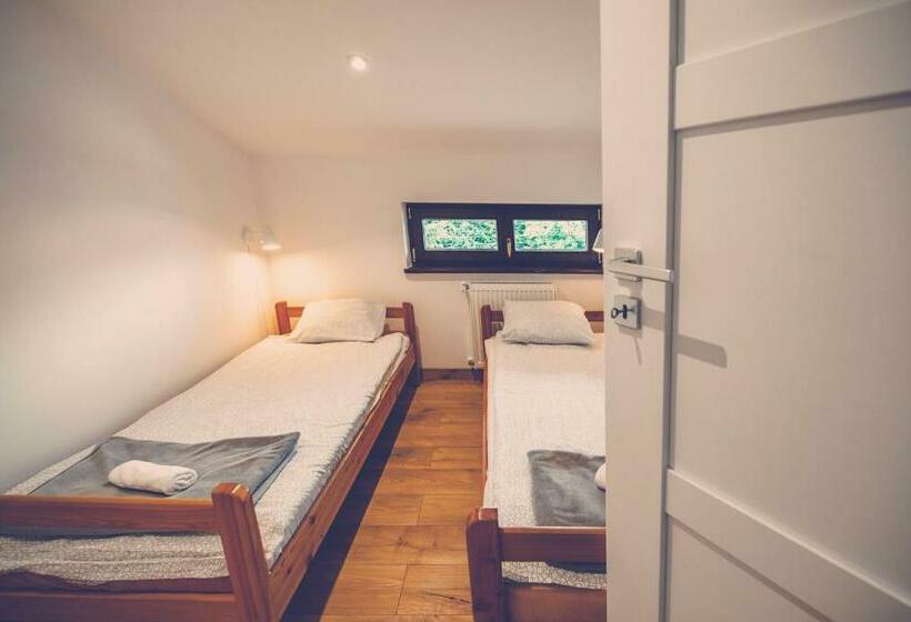 דירת שני חדרים, Agroturystyka Bobrowniki