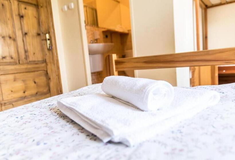 חדר סטנדרט לארבעה, Agroturystyka Bobrowniki