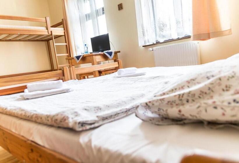 חדר סטנדרט לארבעה, Agroturystyka Bobrowniki