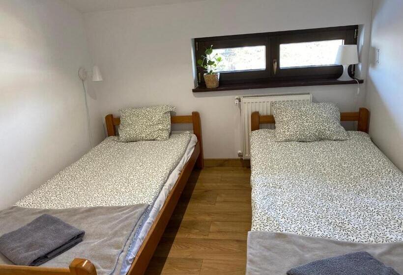 דירת שני חדרים, Agroturystyka Bobrowniki