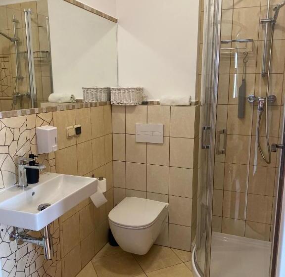 חדר סטנדרט לארבעה, Agroturystyka Bobrowniki