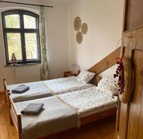 חדר סטנדרט לארבעה, Agroturystyka Bobrowniki