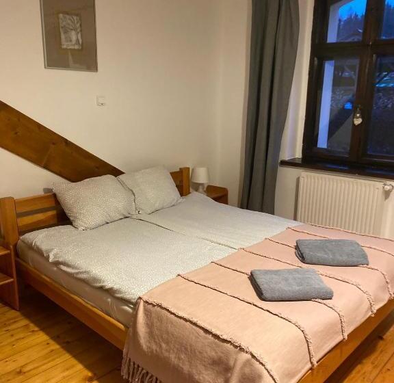 חדר סטנדרט לארבעה, Agroturystyka Bobrowniki