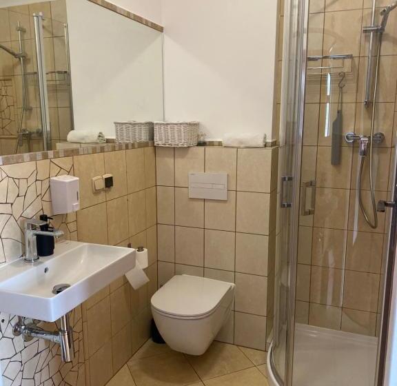 חדר סטנדרט לארבעה, Agroturystyka Bobrowniki